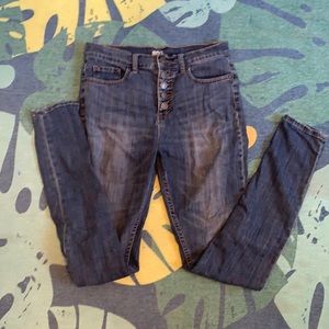 BDG button up high waisted Twig jeans. Rare find. Long. 29 w 33 L